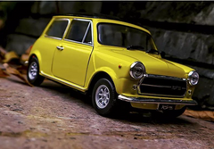 Mini Alloy Classic Car Scale Model