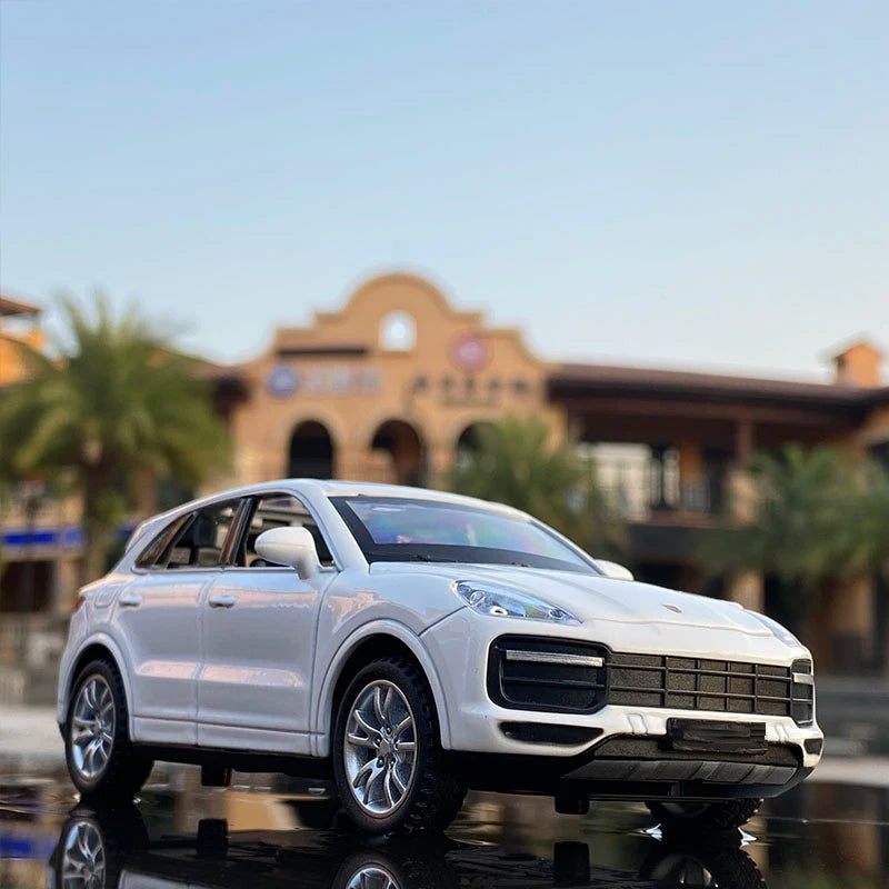 Porsche Cayenne Turbo Die Cast Scale Model 1:32